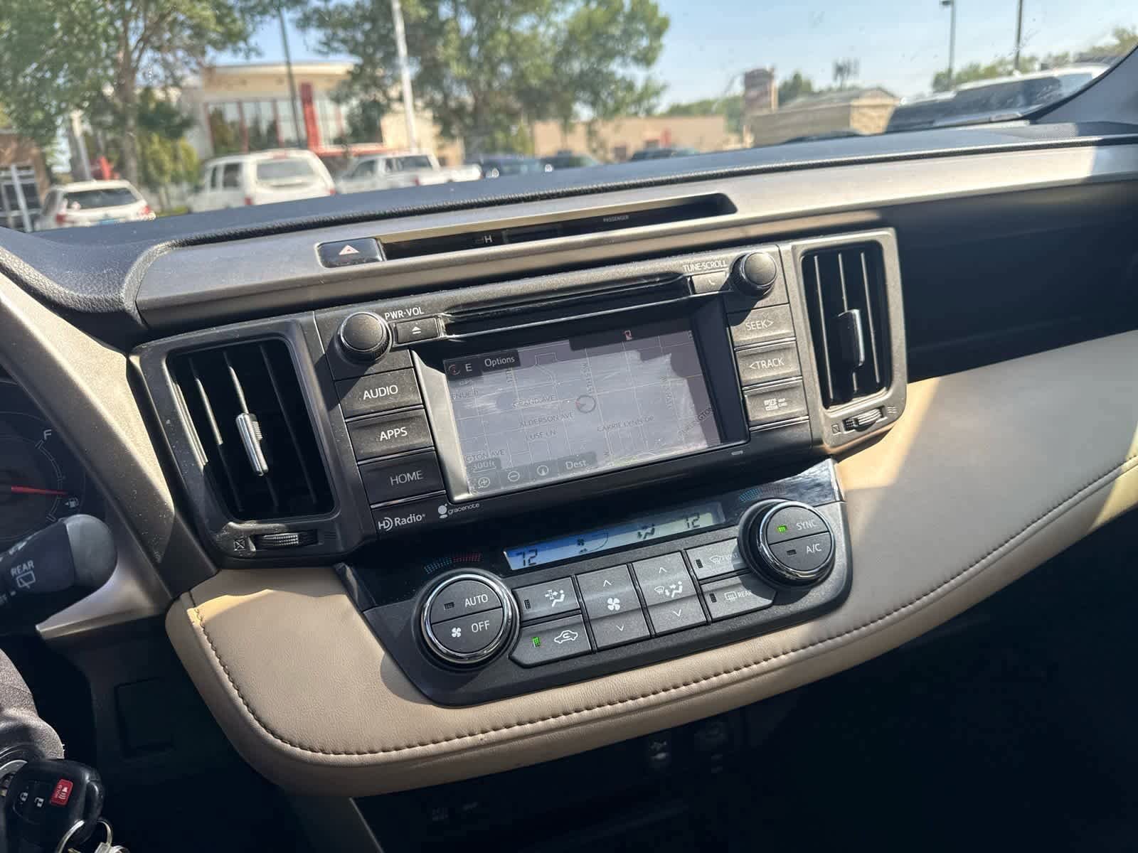 Thumbnail: 2015 Toyota RAV4 - 48