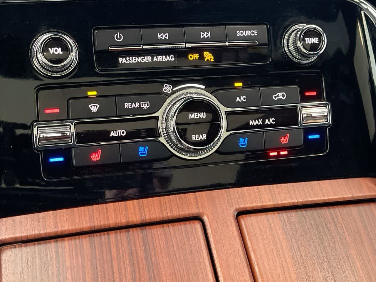 Thumbnail: 2020 Lincoln Navigator - 25