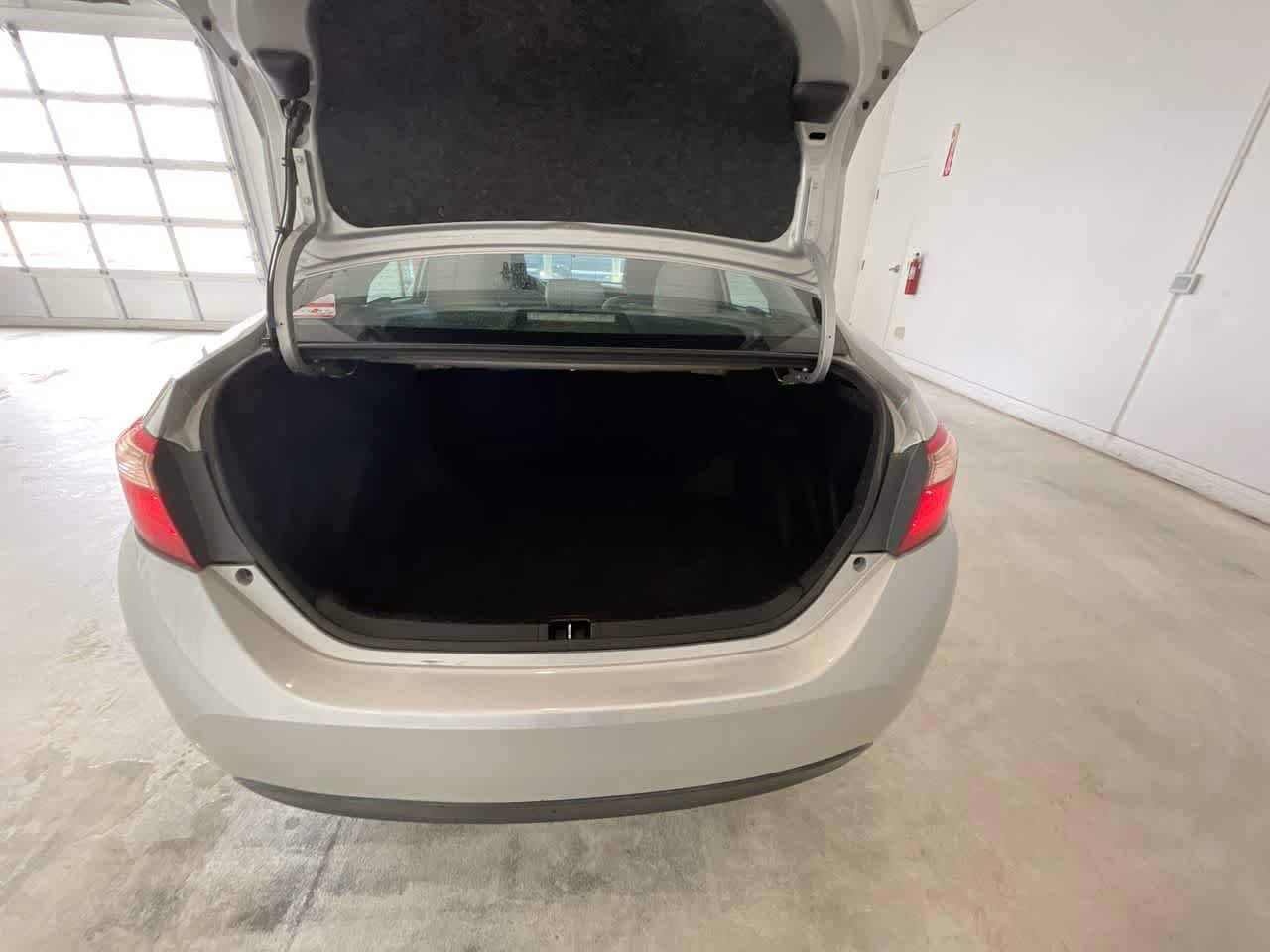 Thumbnail: 2019 Toyota Corolla - 22