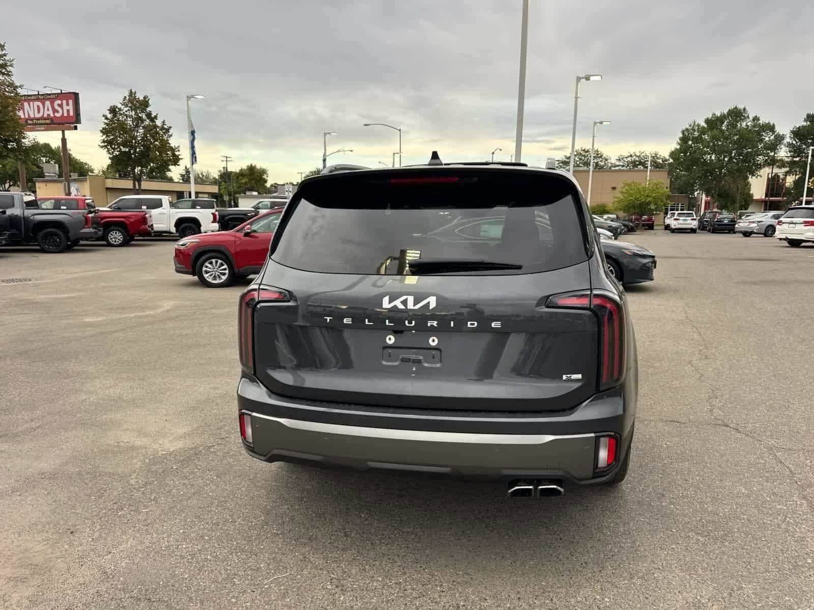Thumbnail: 2023 Kia Telluride - 24
