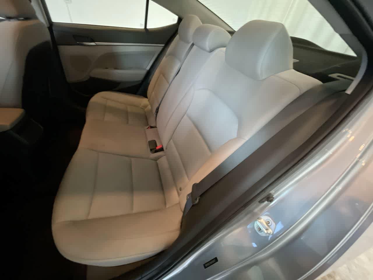 Thumbnail: 2017 Hyundai Elantra - 21