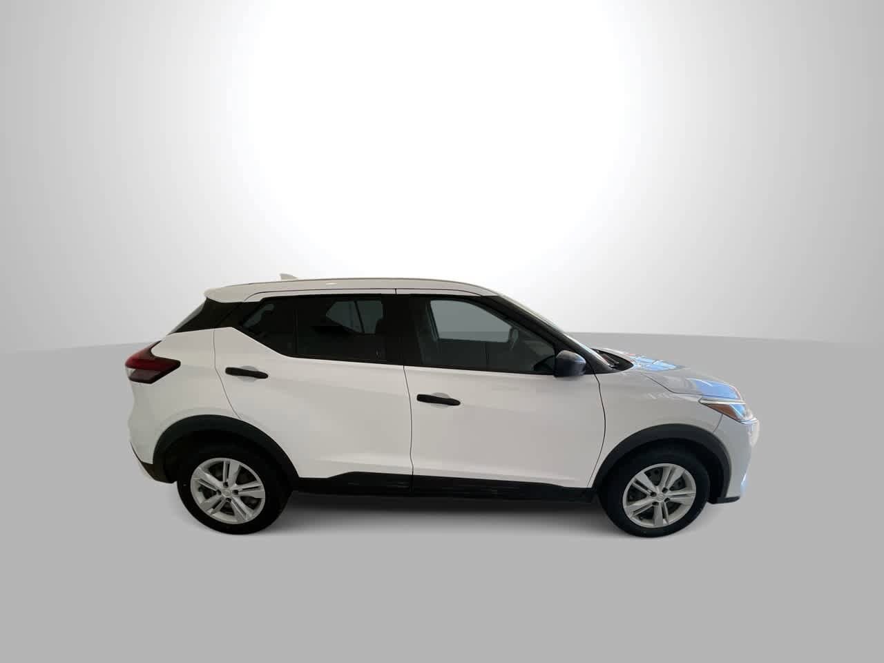 Thumbnail: 2022 Nissan Kicks - 9