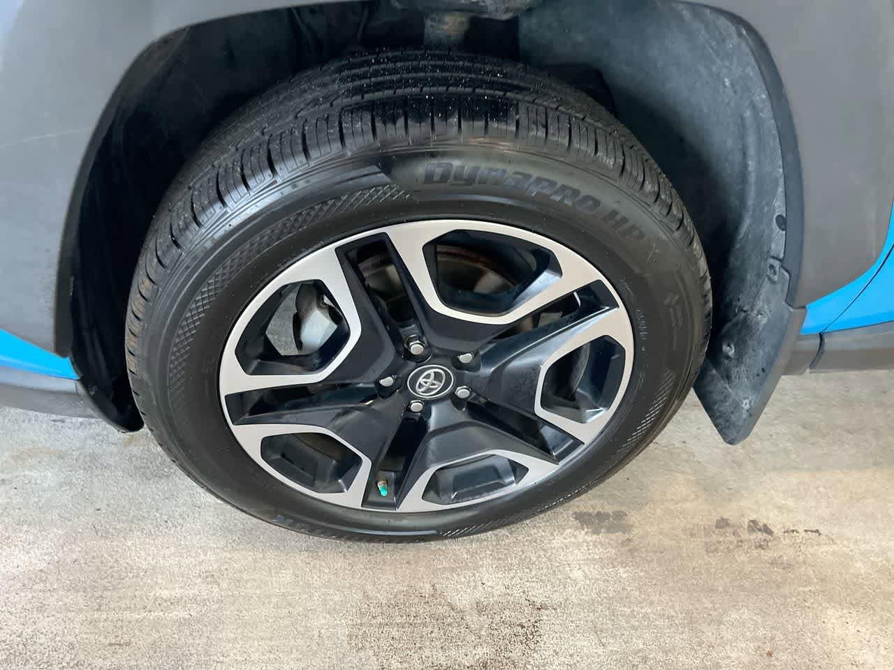 Thumbnail: 2019 Toyota RAV4 - 10