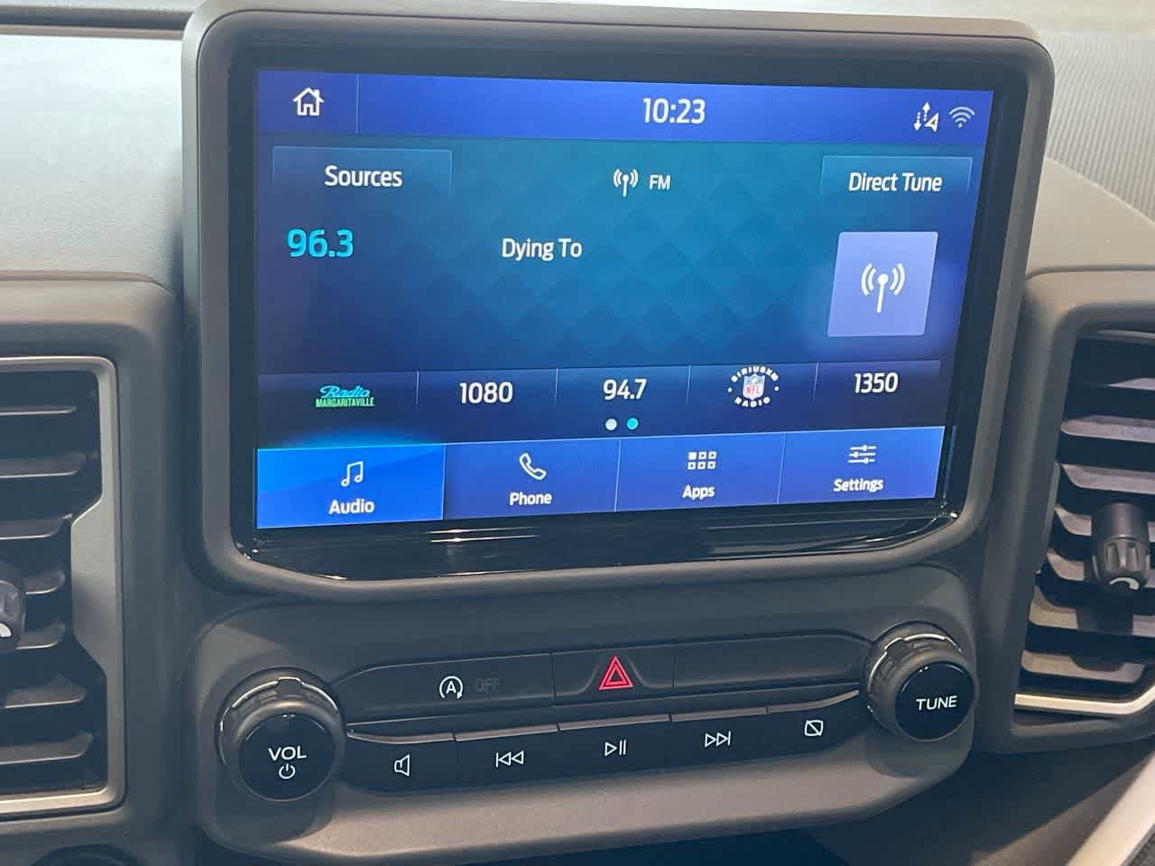 Thumbnail: 2022 Ford Bronco Sport - 16