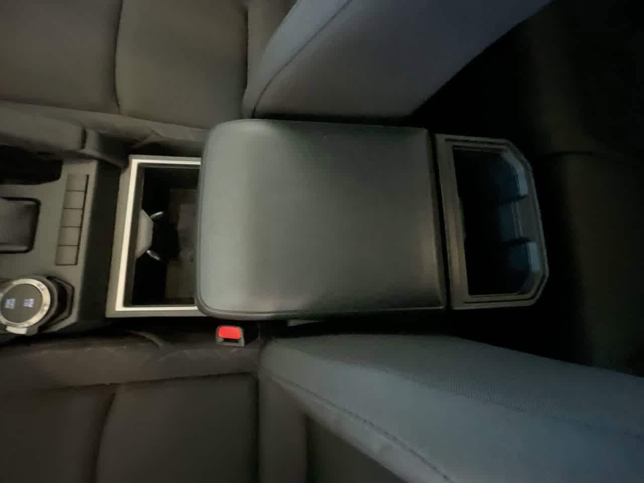 2026 Toyota Tacoma SR5 - Photo 21