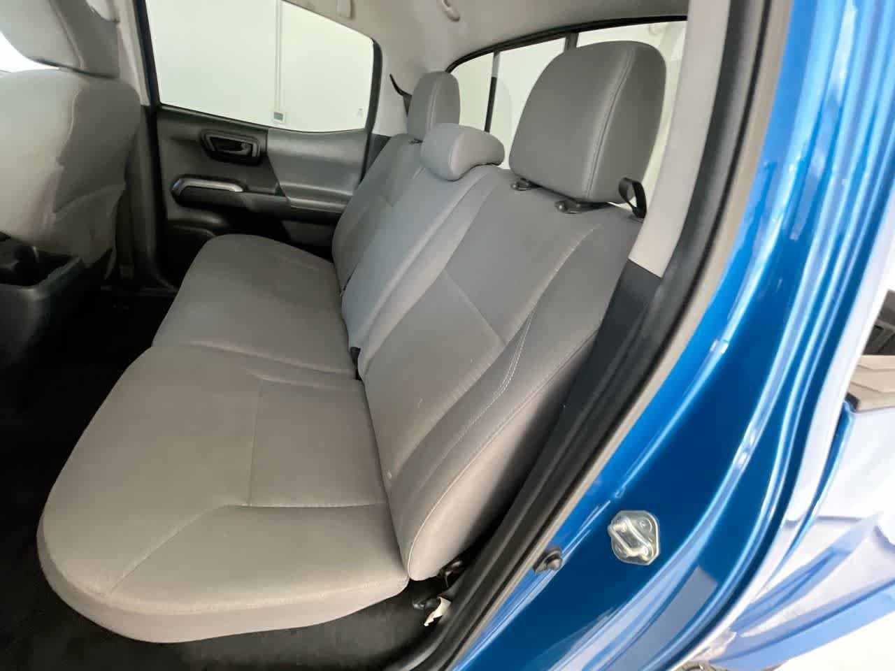 Thumbnail: 2018 Toyota Tacoma - 21