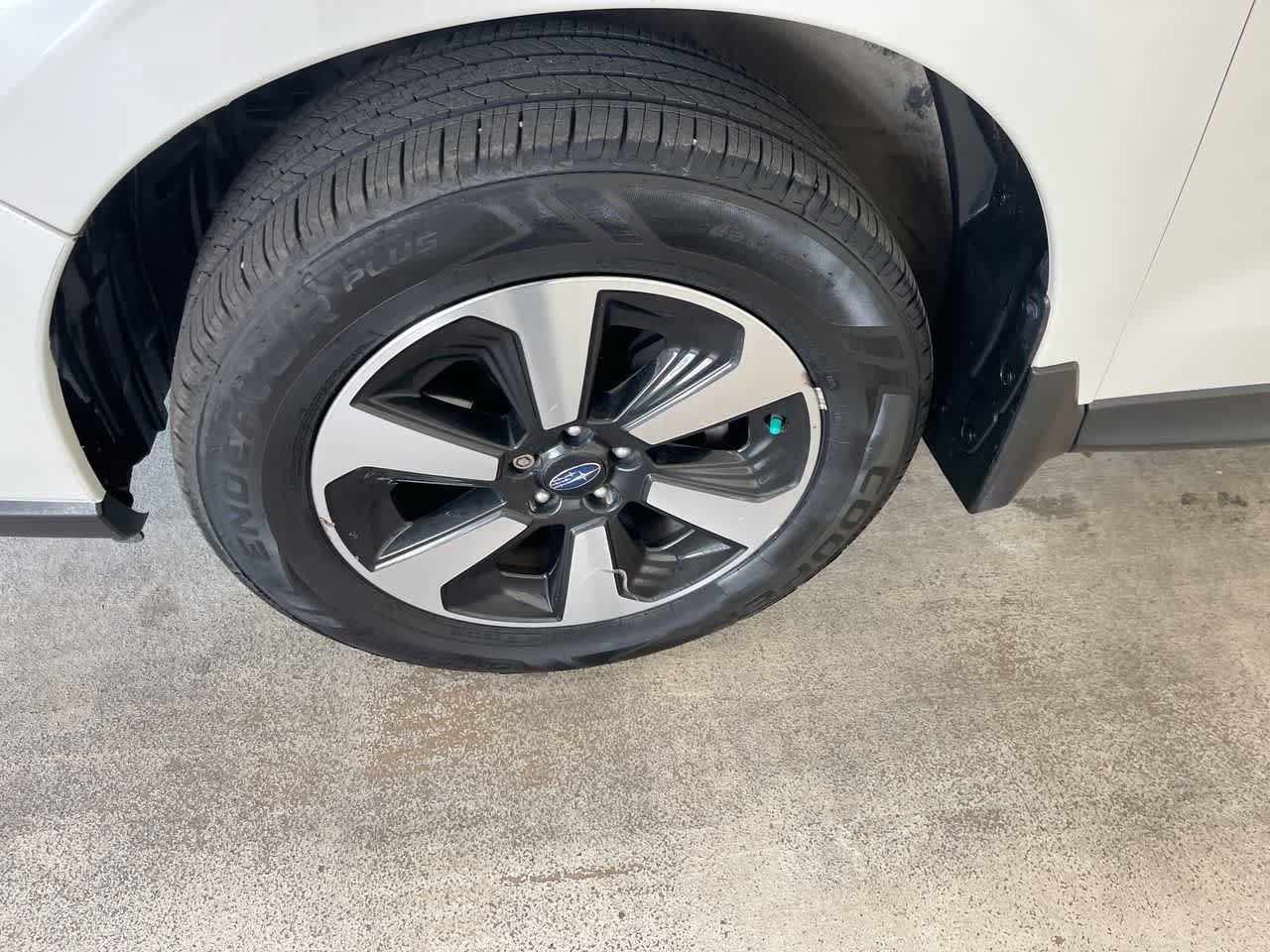 Thumbnail: 2017 Subaru Forester - 10