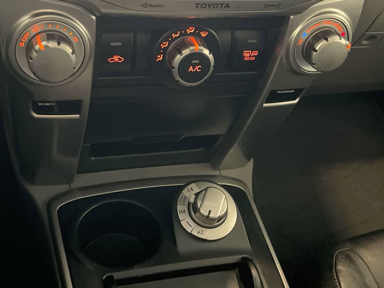 Thumbnail: 2013 Toyota 4Runner - 18