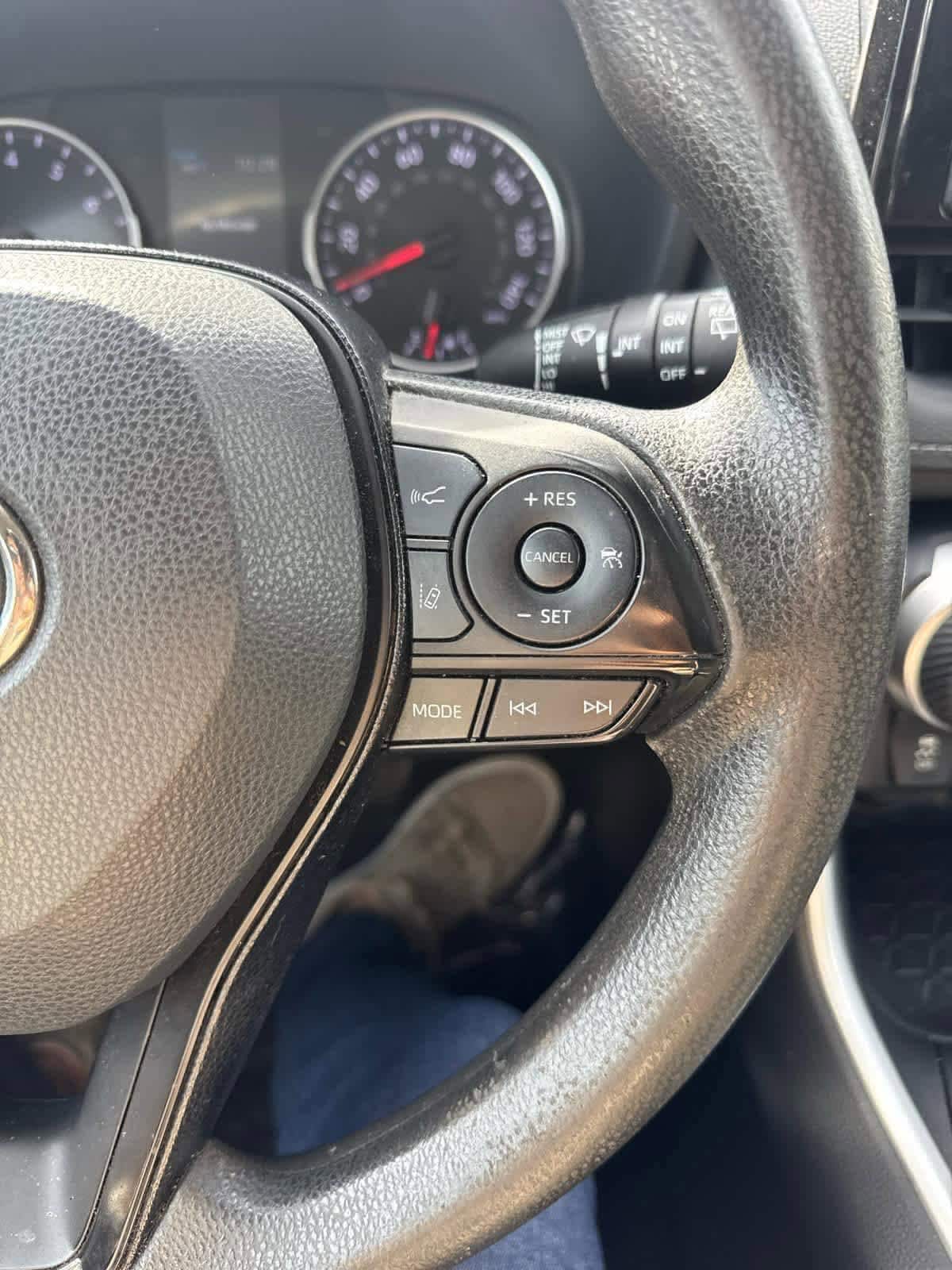 Thumbnail: 2021 Toyota RAV4 - 51