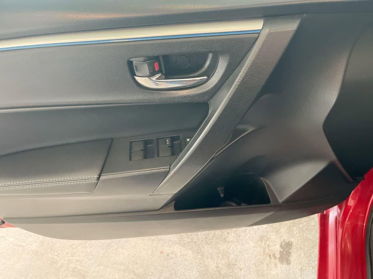 Thumbnail: 2014 Toyota Corolla - 13