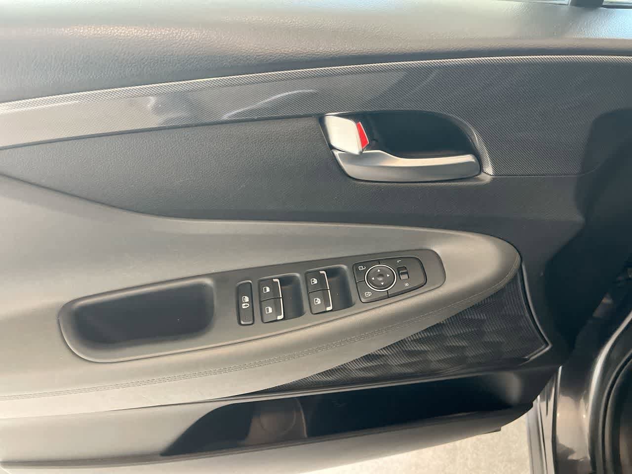 Thumbnail: 2023 Hyundai Santa Fe - 13