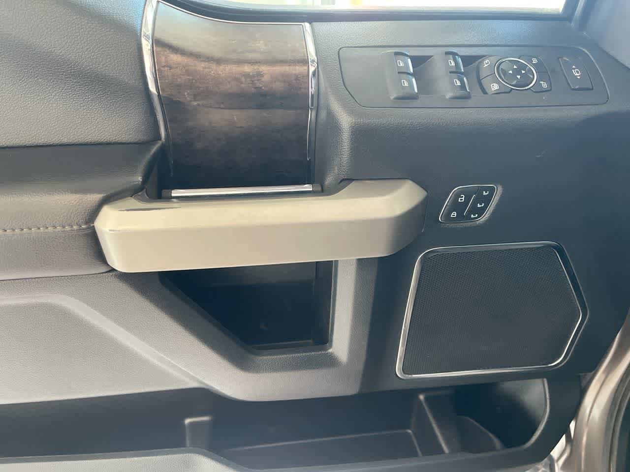 Thumbnail: 2022 Ford Econoline - 13