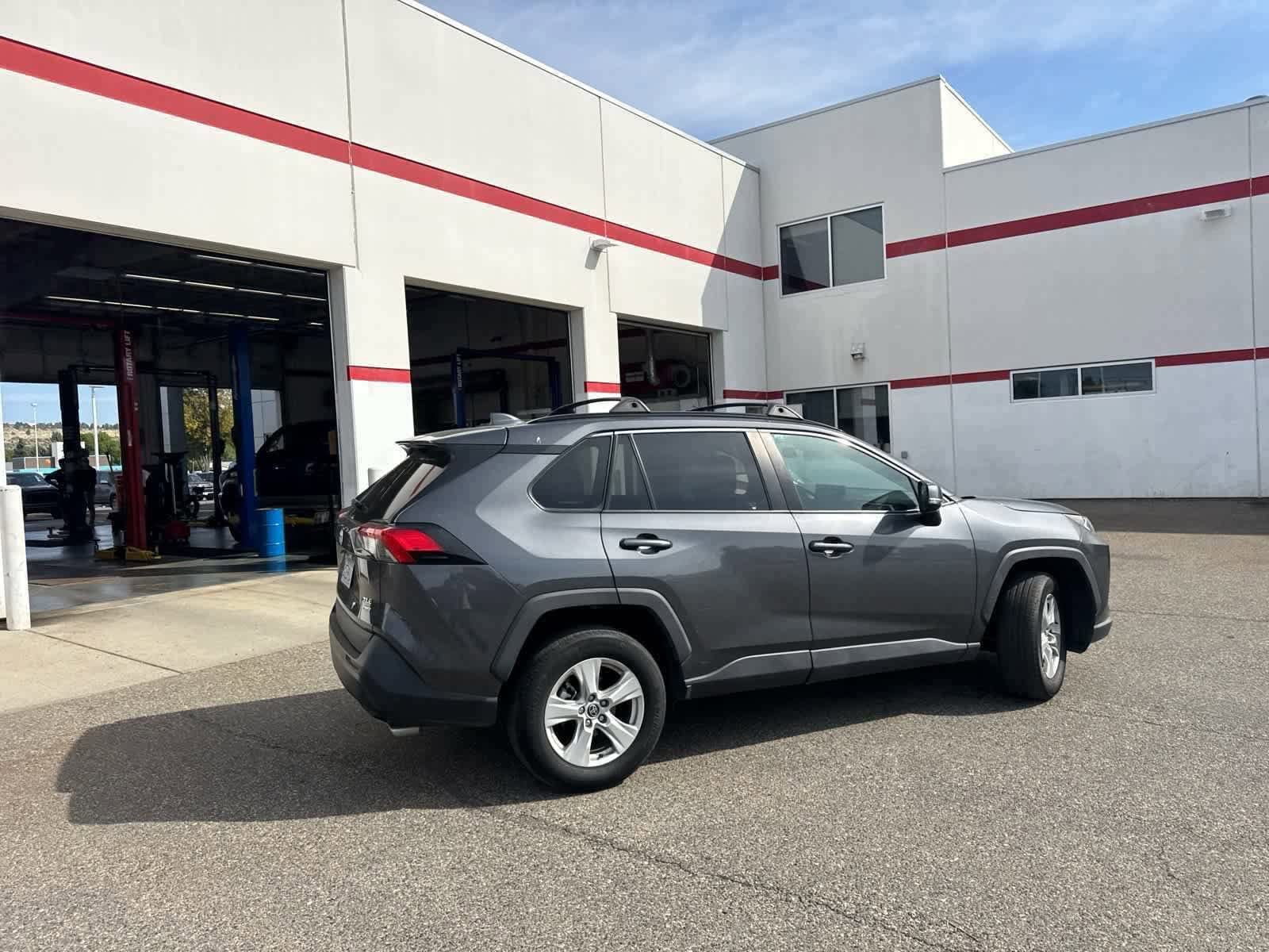 Thumbnail: 2021 Toyota RAV4 - 11