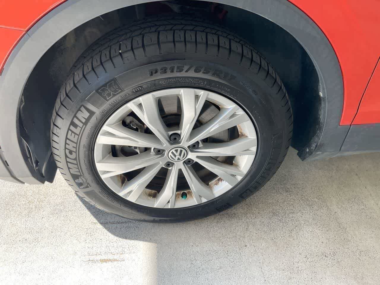 Thumbnail: 2019 Volkswagen Tiguan - 7