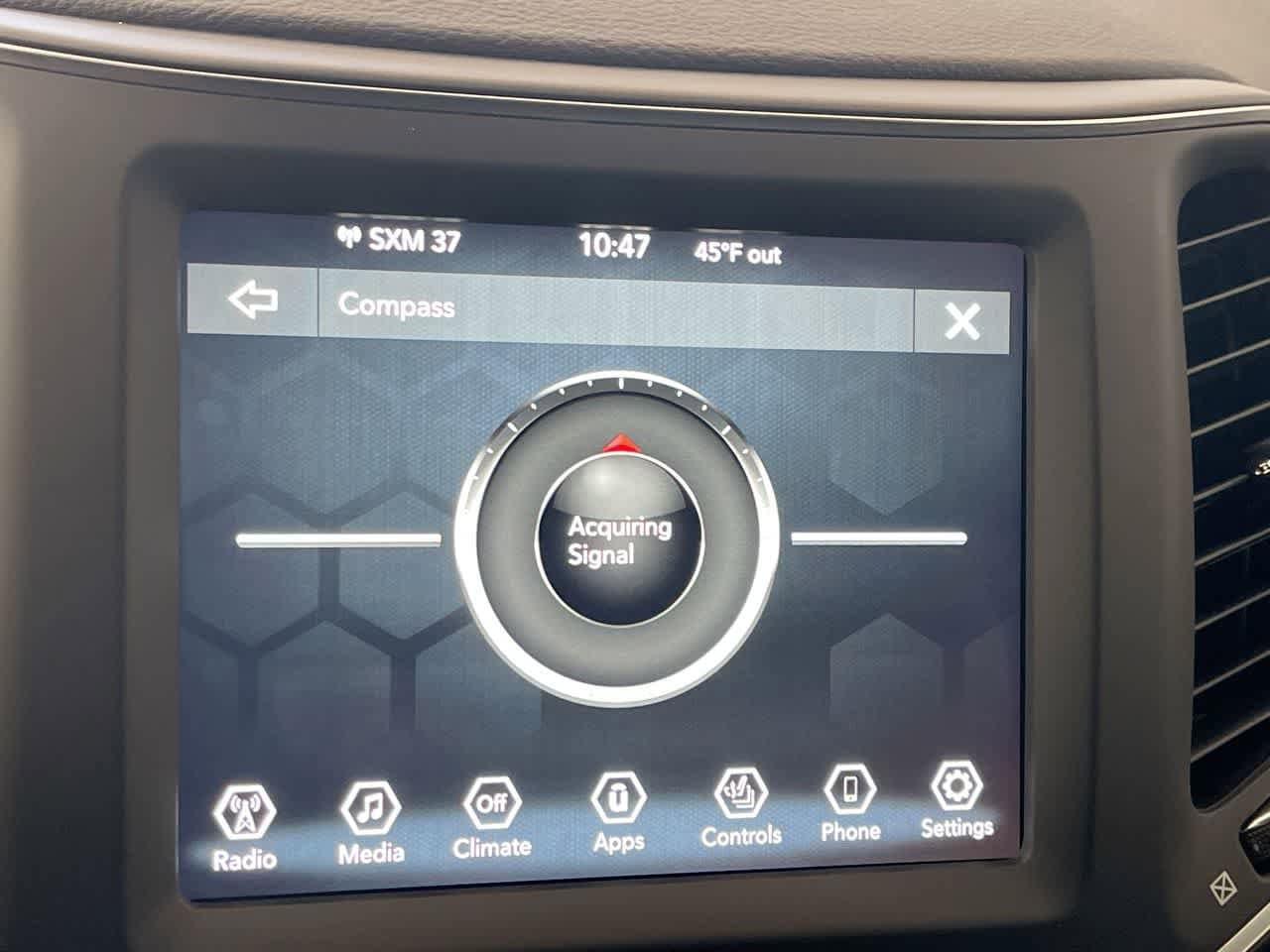 Thumbnail: 2022 Jeep Cherokee - 18