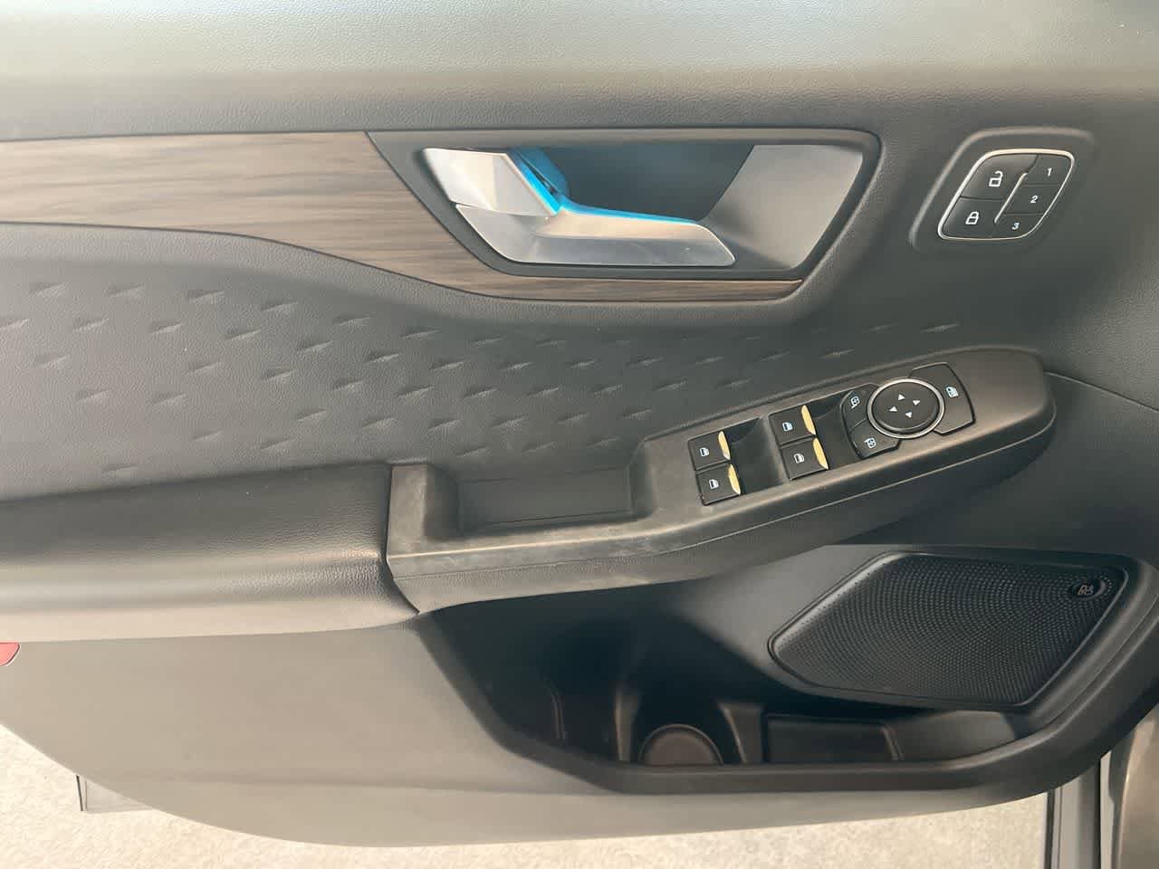 Thumbnail: 2020 Ford Escape - 13