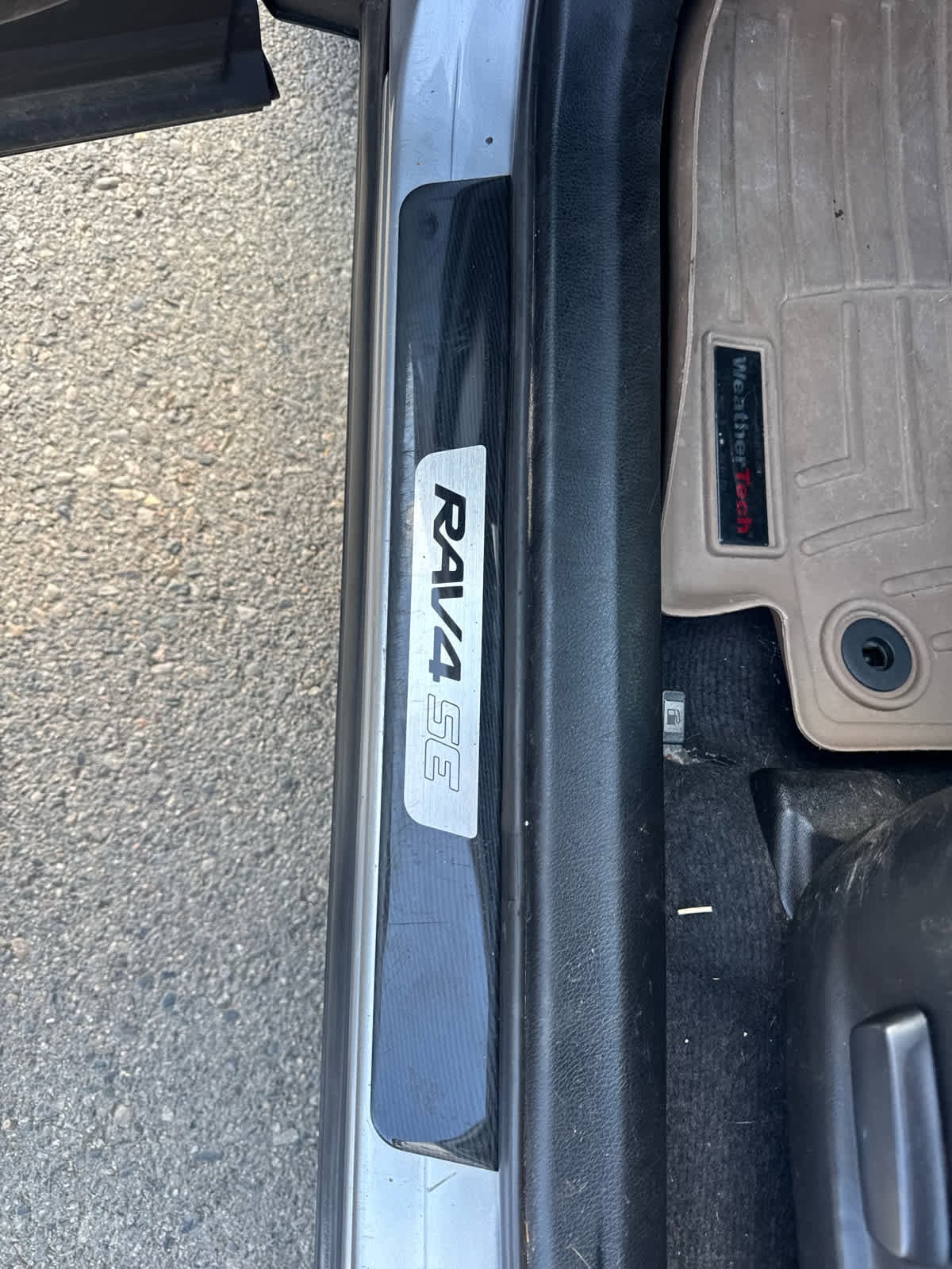 Thumbnail: 2016 Toyota RAV4 - 31
