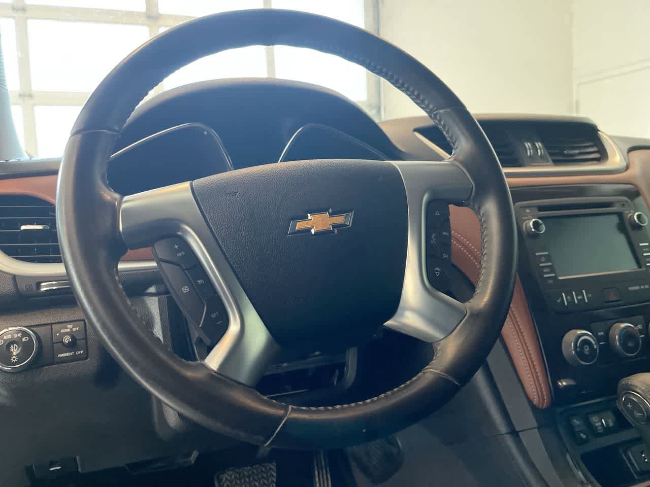 Thumbnail: 2015 Chevrolet Traverse - 14