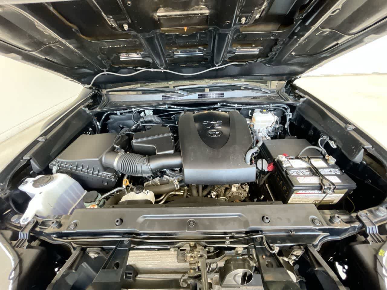 Thumbnail: 2019 Toyota Tacoma - 29