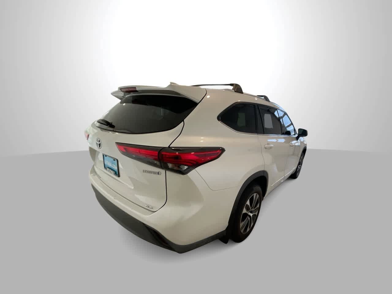 Thumbnail: 2020 Toyota Highlander - 8