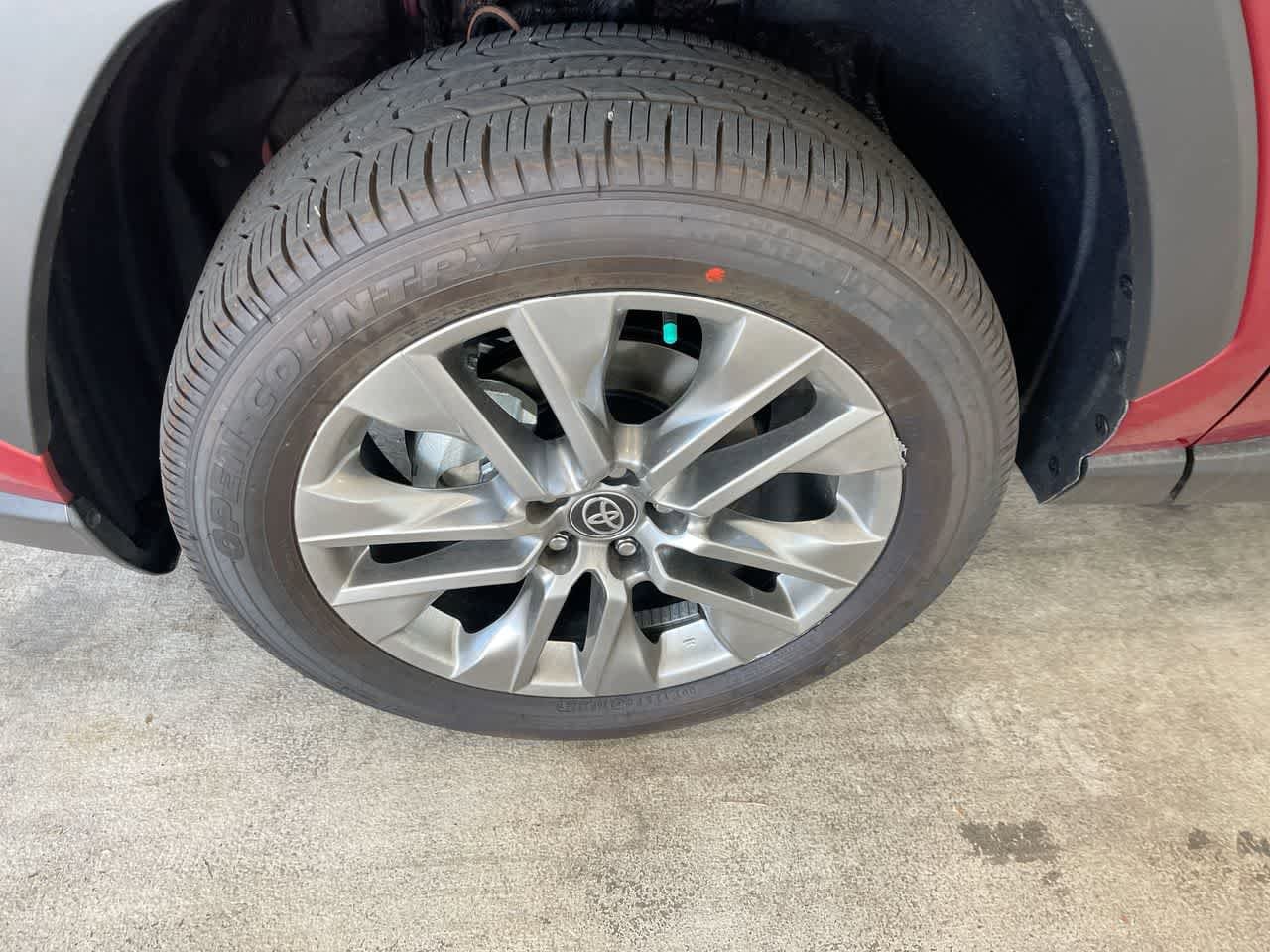 Thumbnail: 2025 Toyota RAV4 - 10