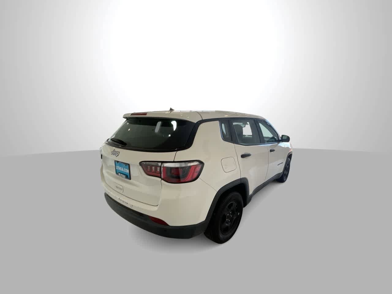 Thumbnail: 2018 Jeep Compass - 8