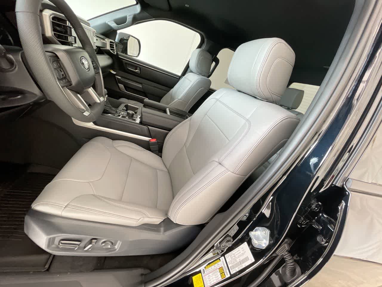 2026 Toyota Tundra SR5 - Photo 11