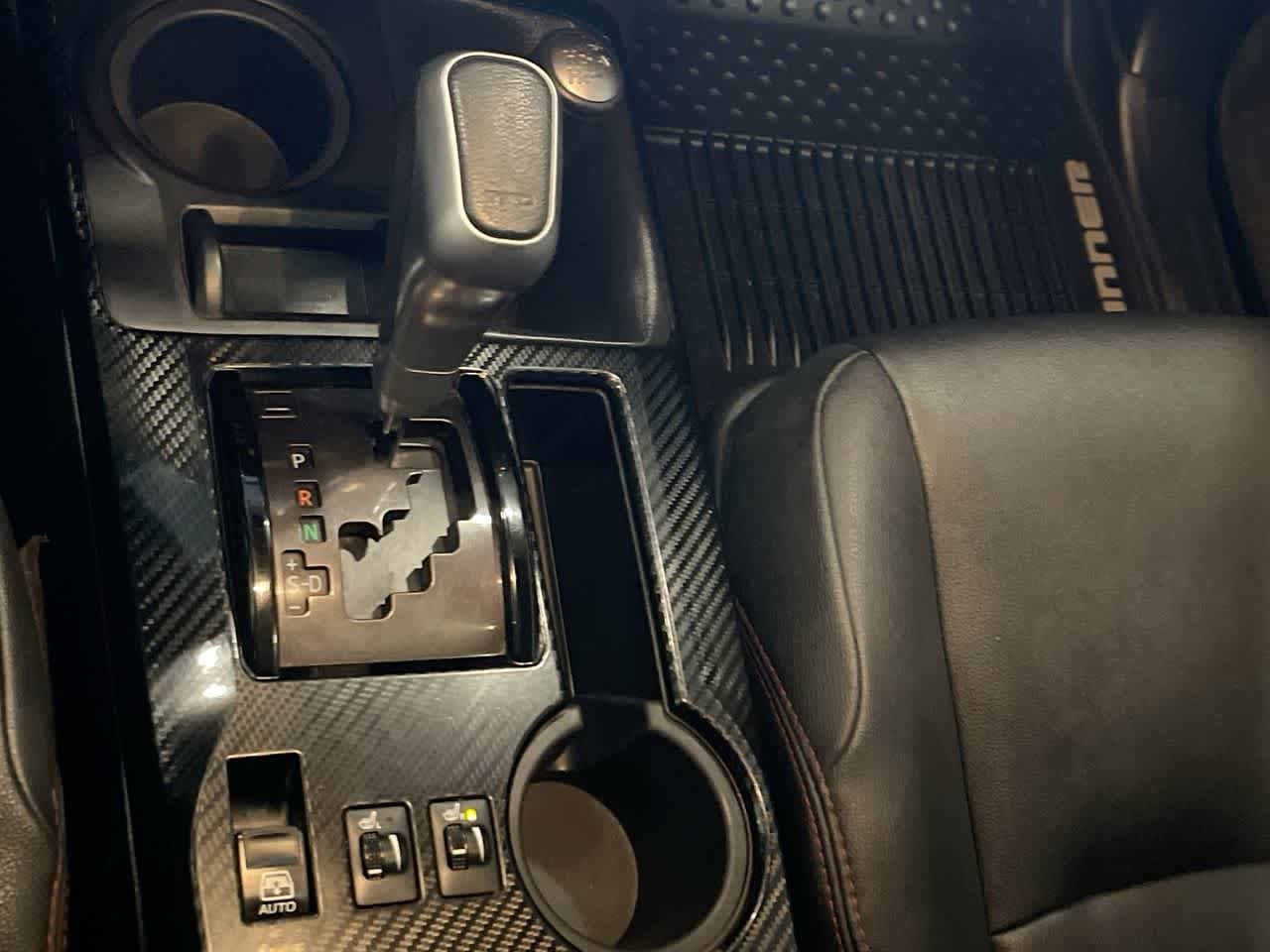 Thumbnail: 2019 Toyota 4Runner - 19