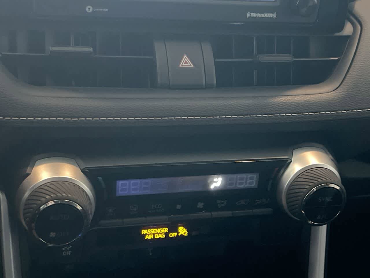 Thumbnail: 2020 Toyota RAV4 - 19