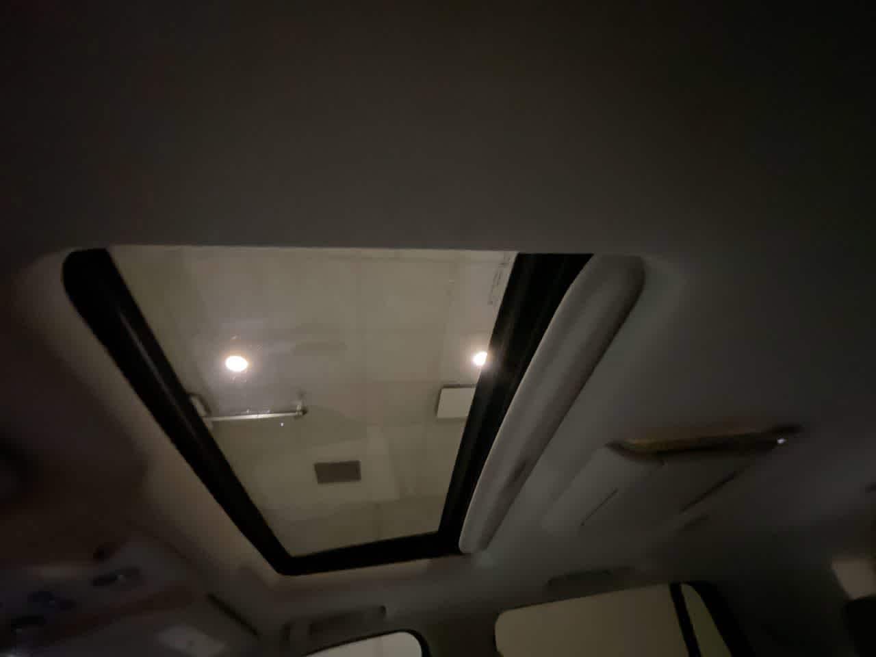 Thumbnail: 2015 Cadillac Escalade - 22