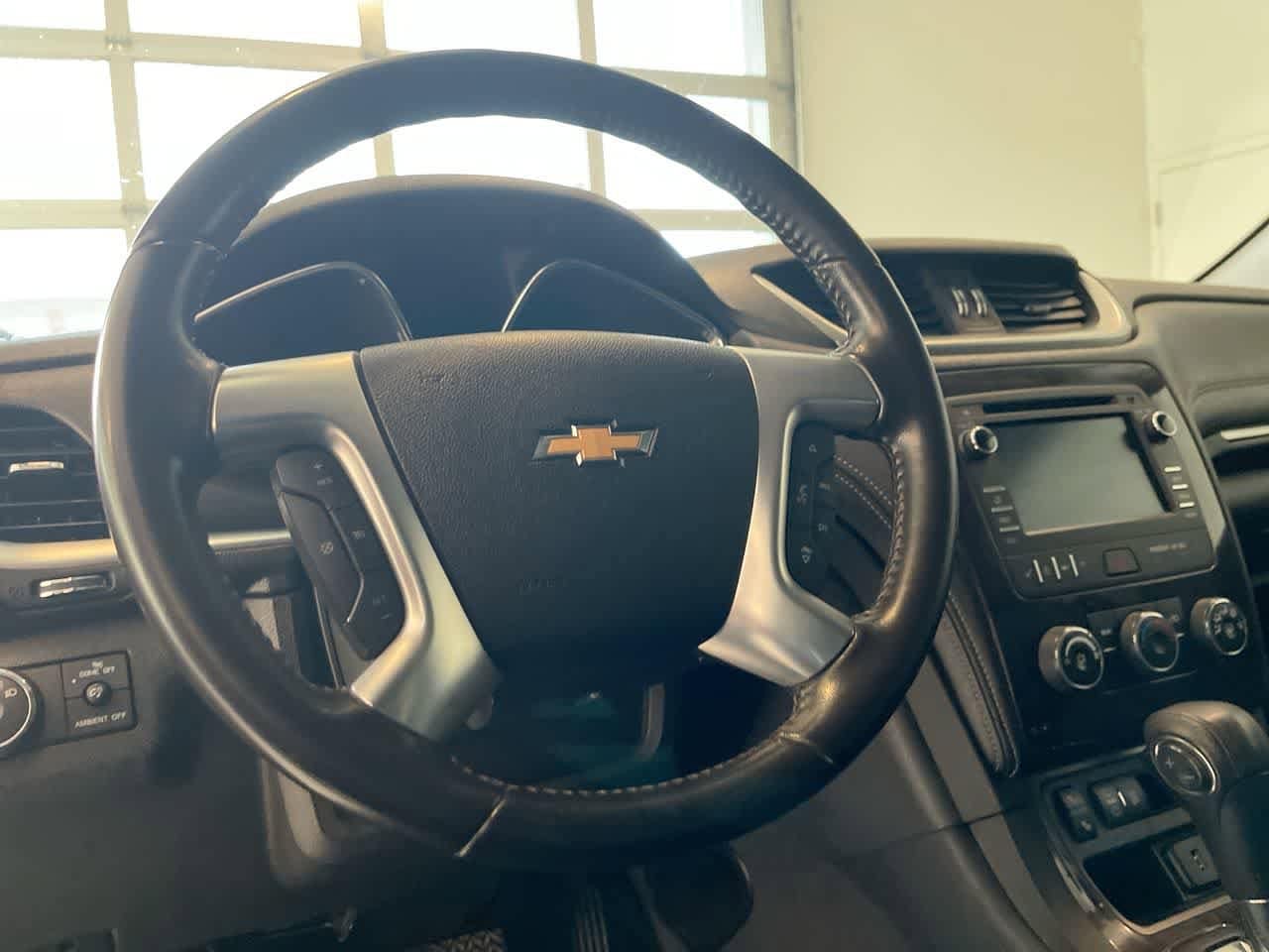 Thumbnail: 2016 Chevrolet Traverse - 14