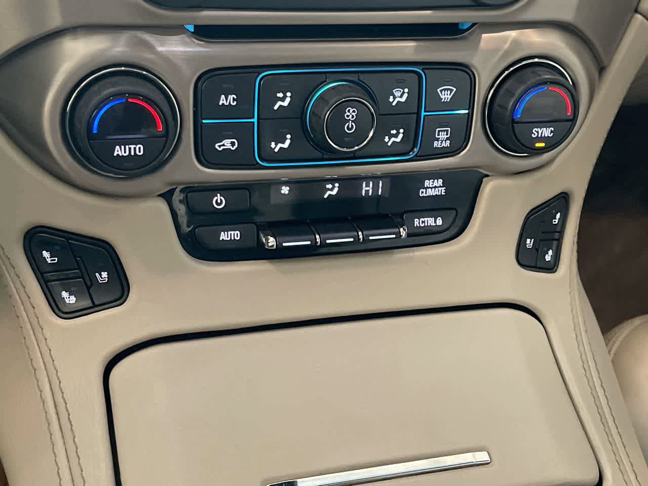 Thumbnail: 2019 GMC Yukon - 19