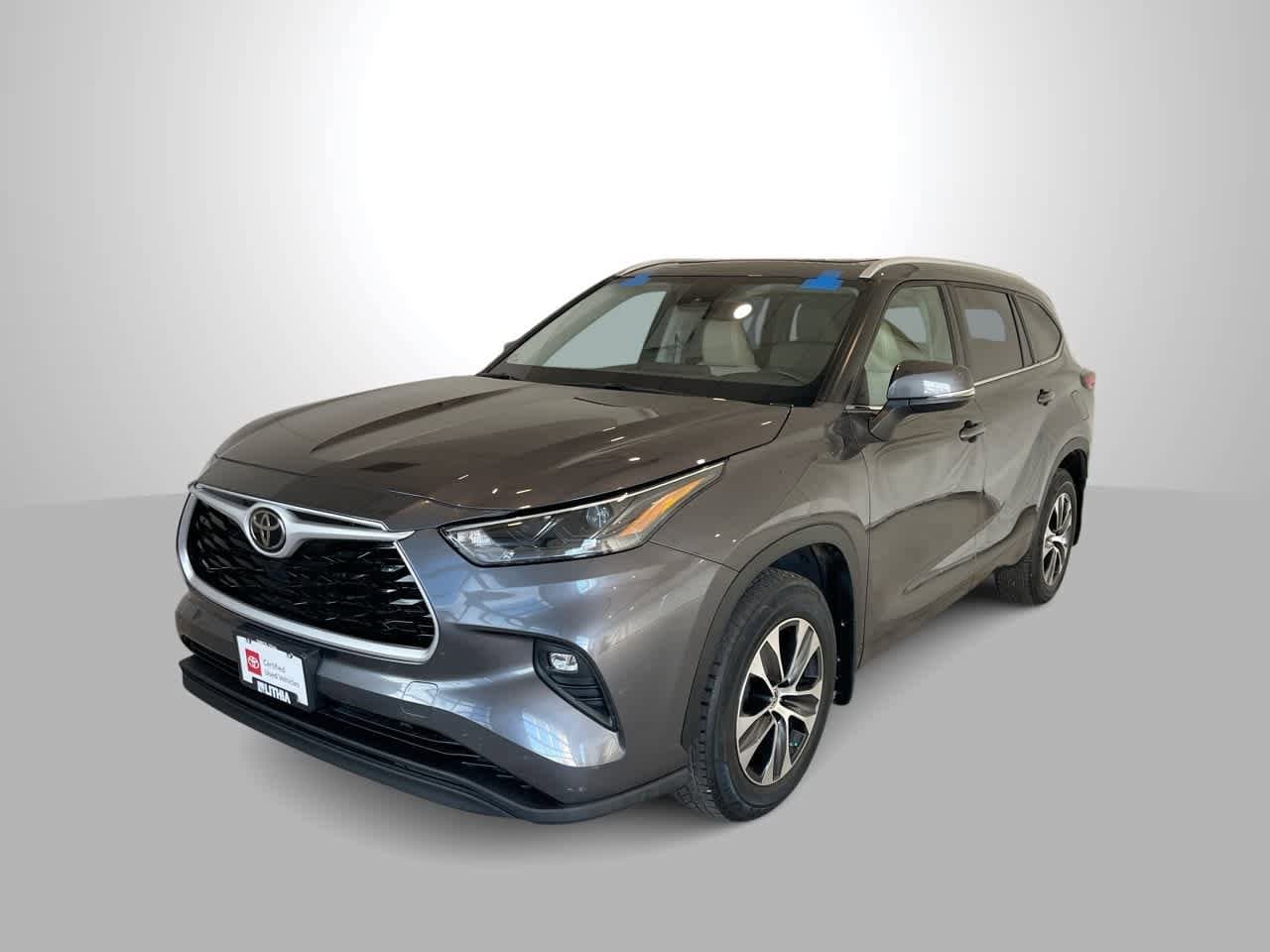 Thumbnail: 2022 Toyota Highlander - 1