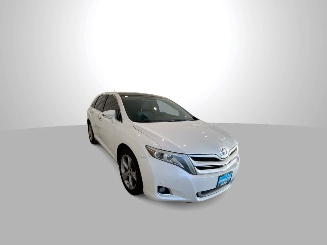 Thumbnail: 2015 Toyota Venza - 2