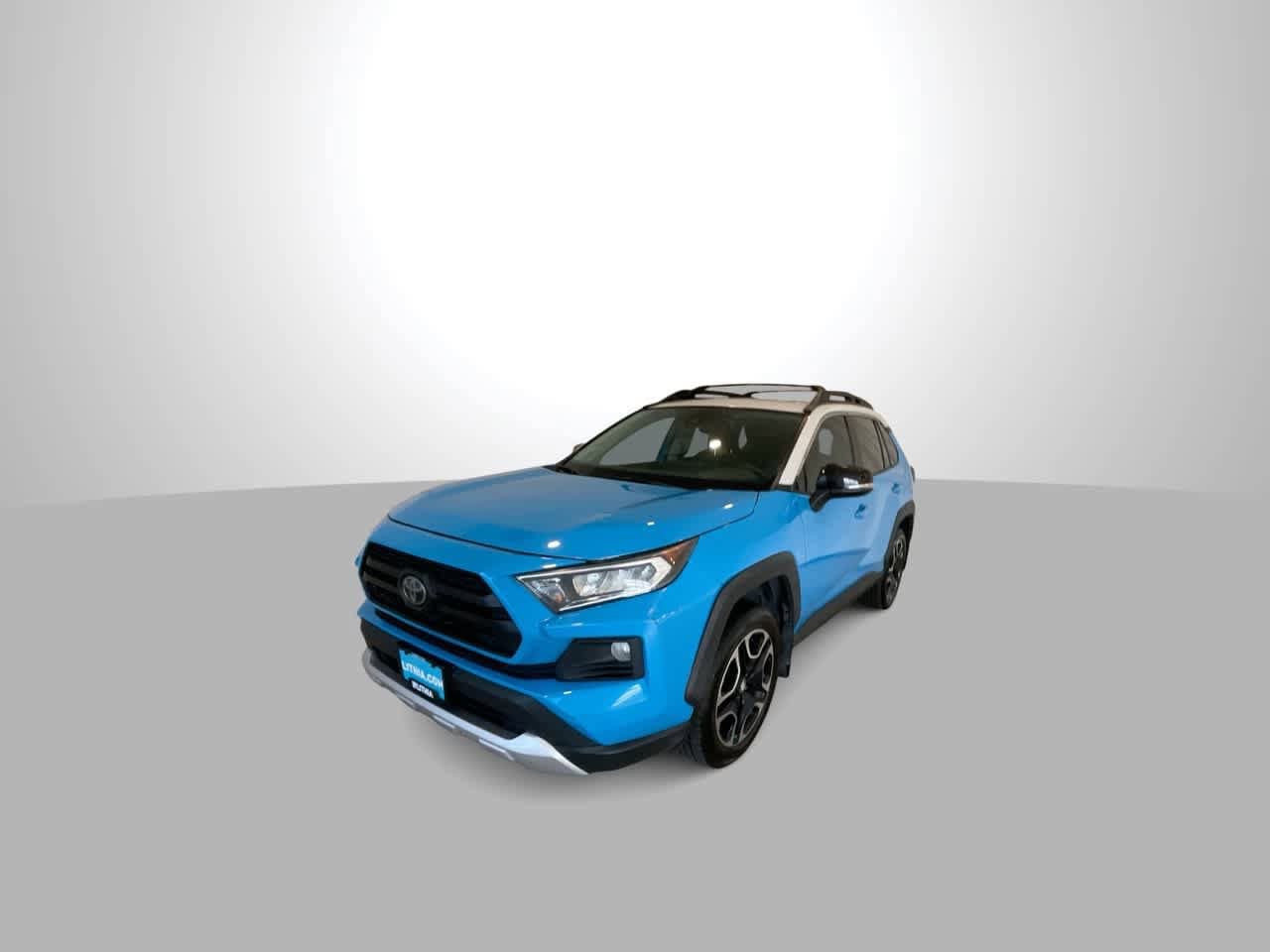 Thumbnail: 2019 Toyota RAV4 - 4