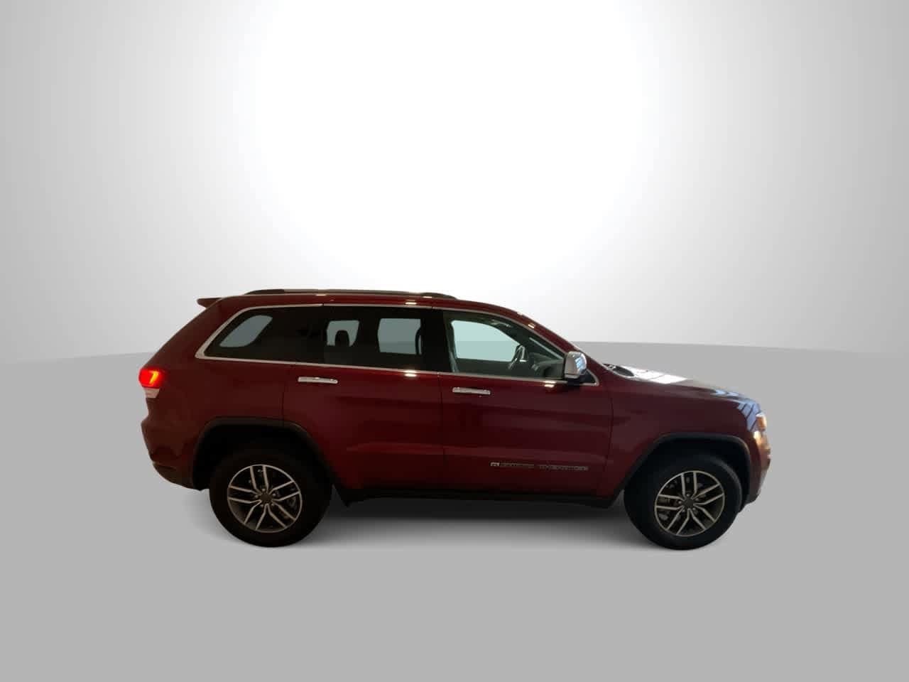 Thumbnail: 2022 Jeep Grand Cherokee - 9