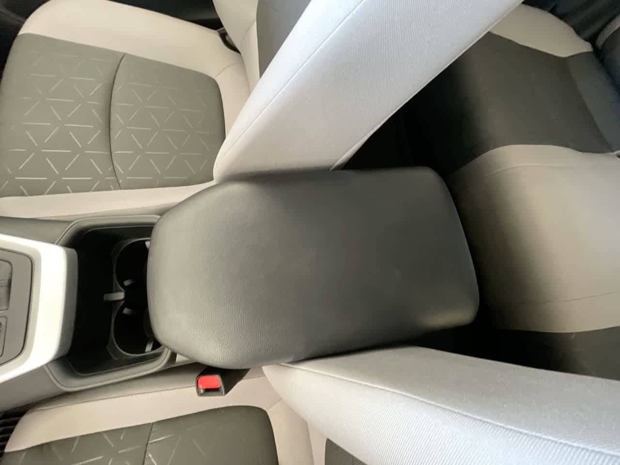 Thumbnail: 2025 Toyota RAV4 - 21