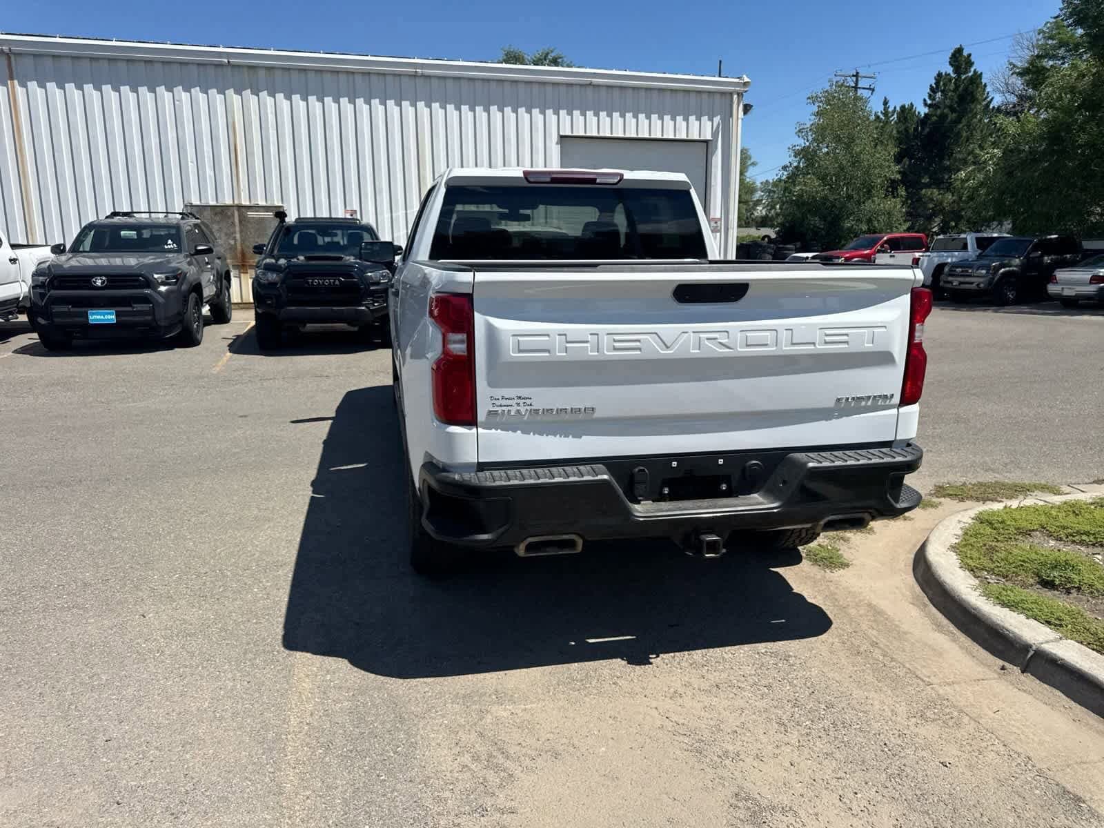Thumbnail: 2021 Chevrolet Silverado 1500 - 14