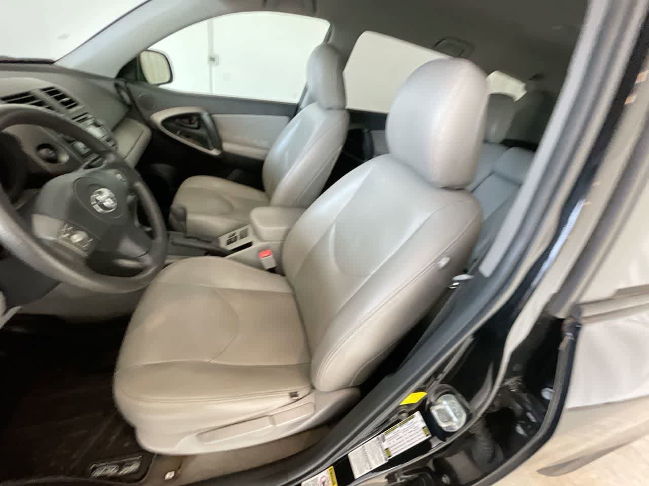 Thumbnail: 2012 Toyota RAV4 - 11