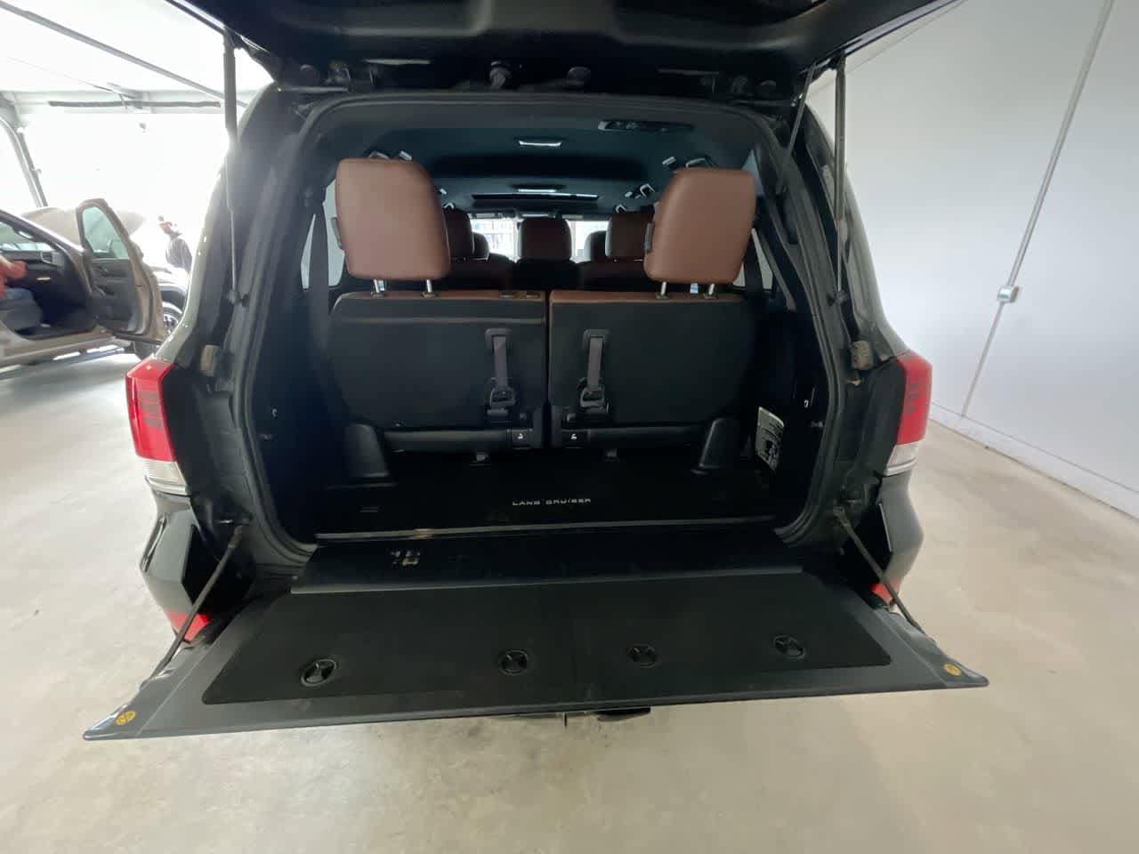 Thumbnail: 2021 Toyota Land Cruiser - 25