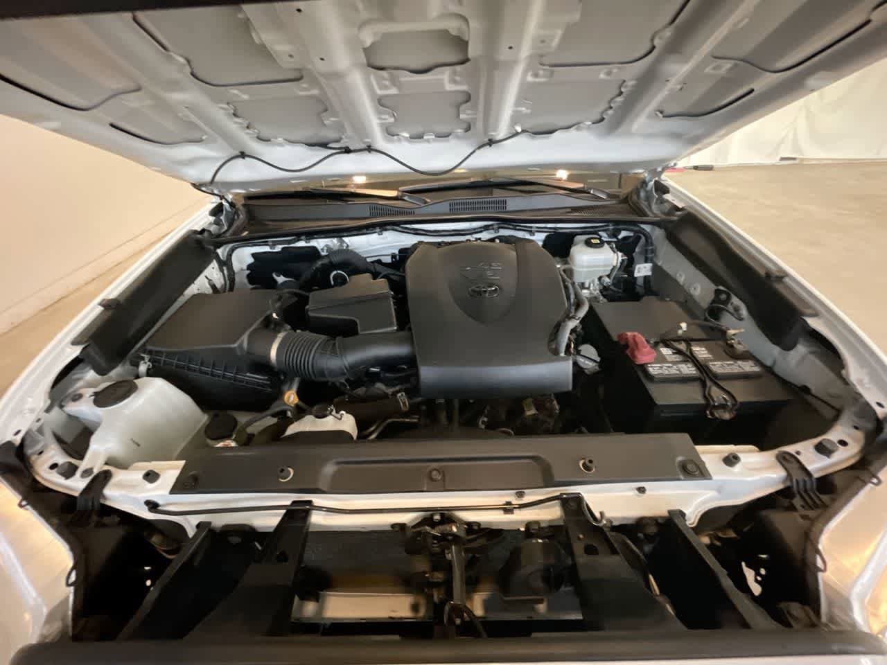 Thumbnail: 2021 Toyota Tacoma - 25