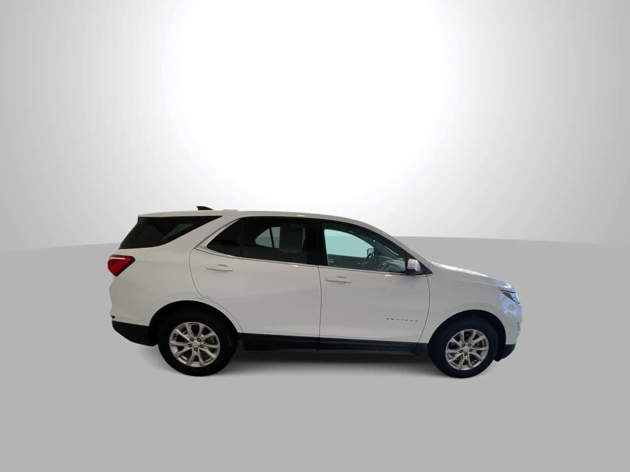 Thumbnail: 2019 Chevrolet Equinox - 9