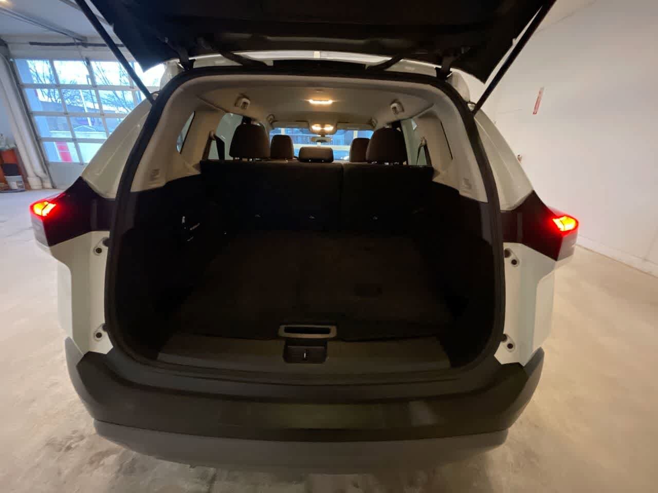 Thumbnail: 2023 Nissan Rogue - 23