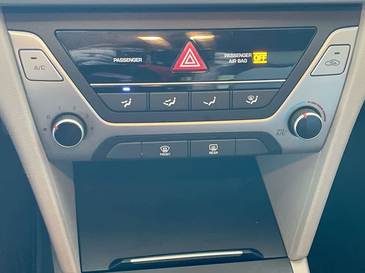 Thumbnail: 2018 Hyundai Elantra - 17