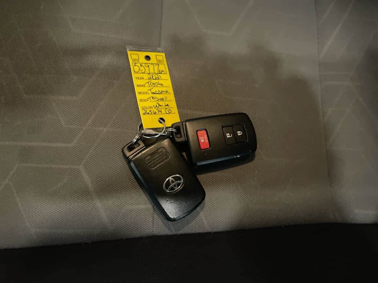 Thumbnail: 2021 Toyota Tacoma - 26