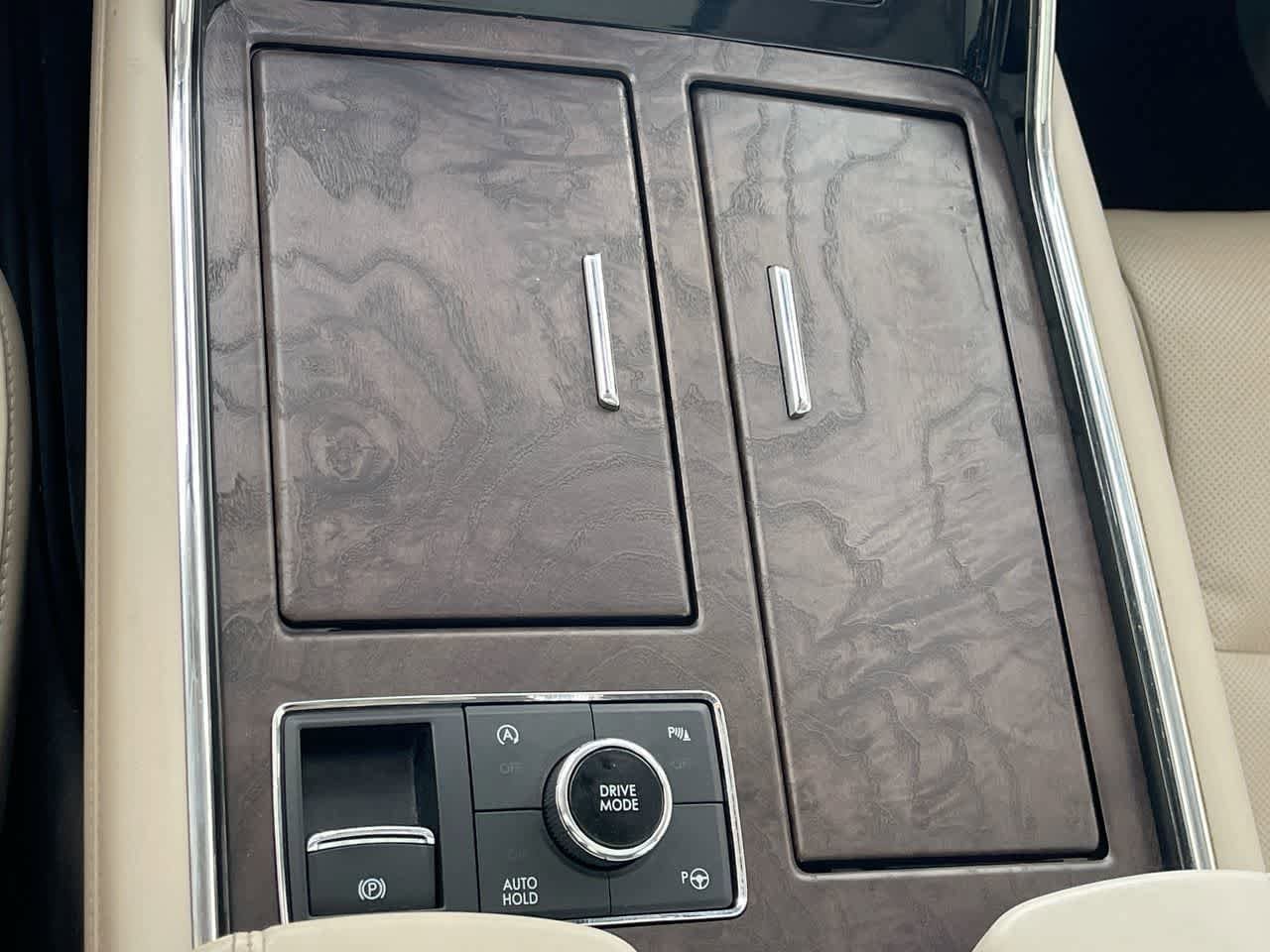 Thumbnail: 2019 Lincoln Navigator L - 21