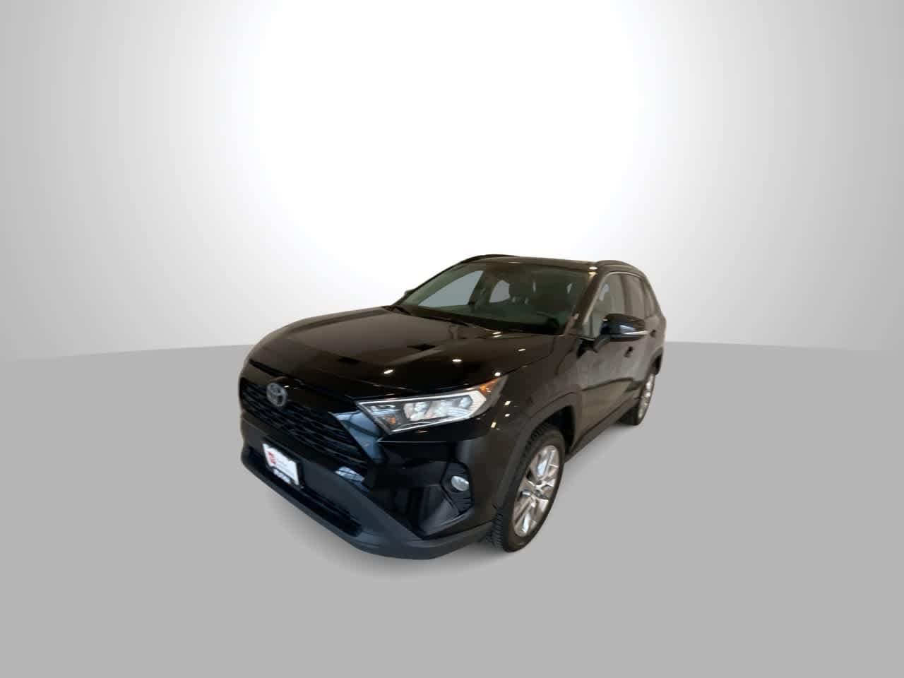 Thumbnail: 2021 Toyota RAV4 - 4