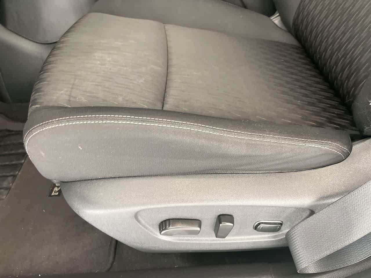 Thumbnail: 2019 Nissan Rogue - 12