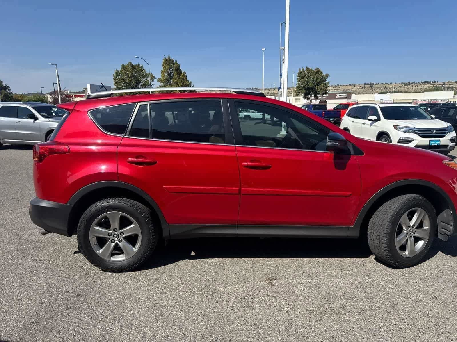 Thumbnail: 2015 Toyota RAV4 - 19