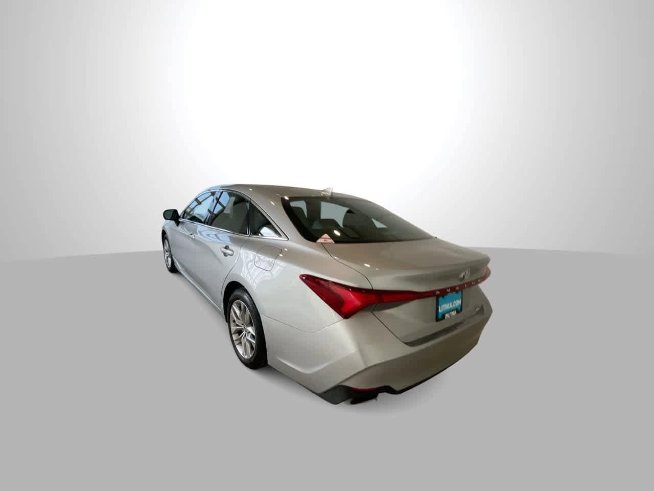 Thumbnail: 2021 Toyota Avalon - 6